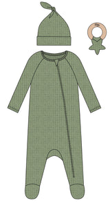 3PC SET WAFFLE KNIT INTERLOCK WITH EMBROIDERED STAR FOOTIE LOUNGEWEAR, KNOT HAT AND RATTLE